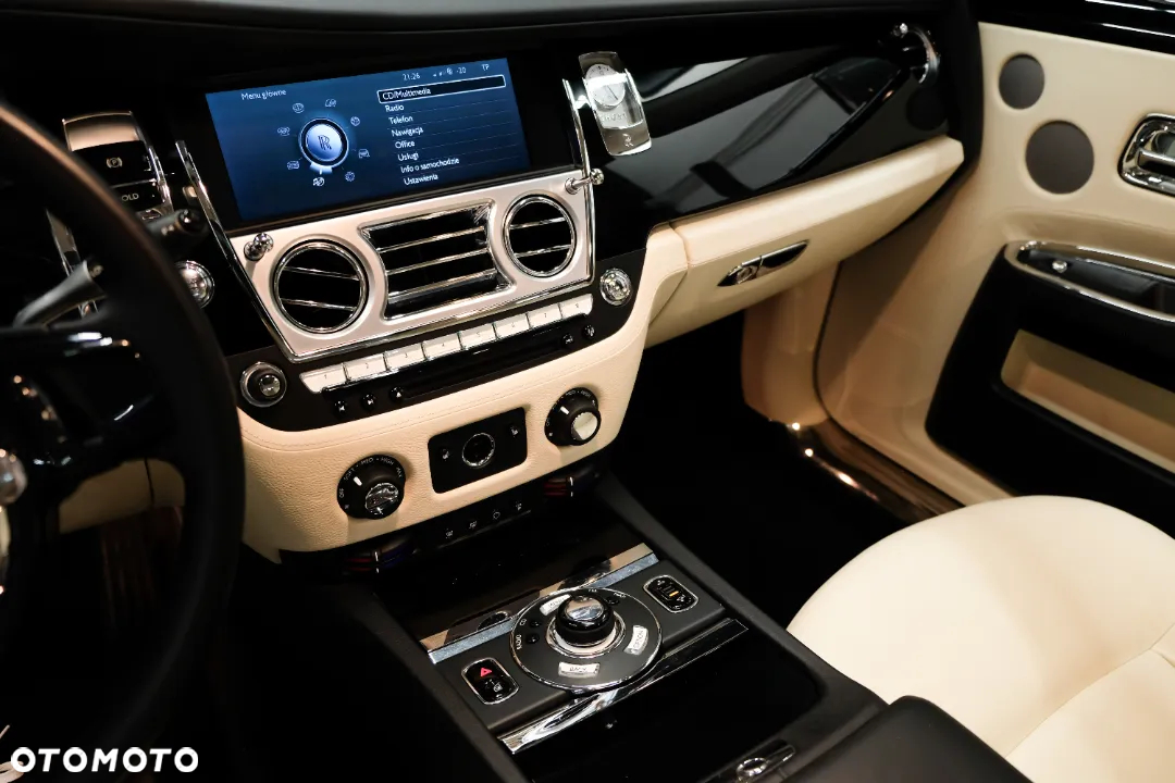 Rolls-Royce Ghost - 22