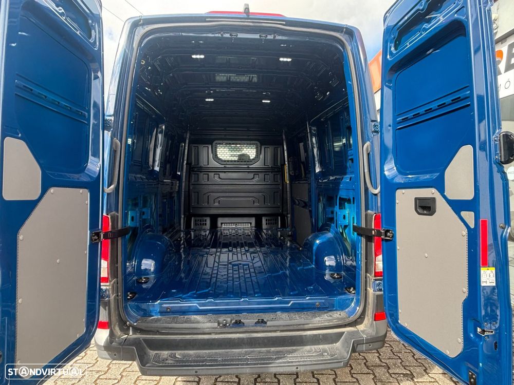 VW Crafter Electrica 3 Lugares - 16