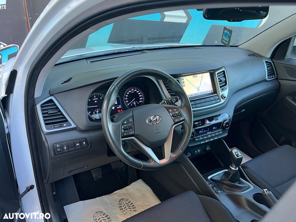 Hyundai Tucson blue 1.7 CRDi 2WD Trend - 10