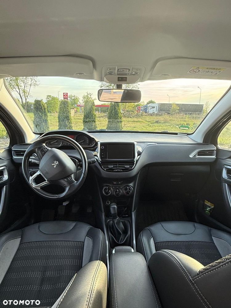 Peugeot 2008 BlueHDi 100 STOP & START Active - 4