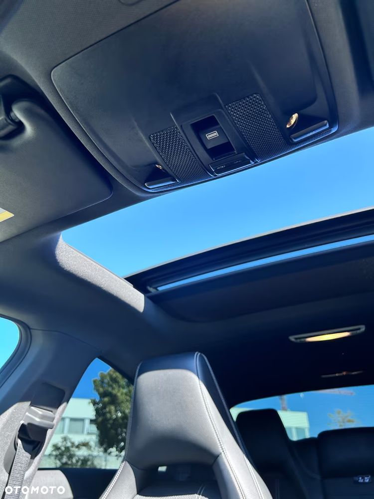 Mercedes-Benz CLA 250 4Matic 7G-DCT - 11