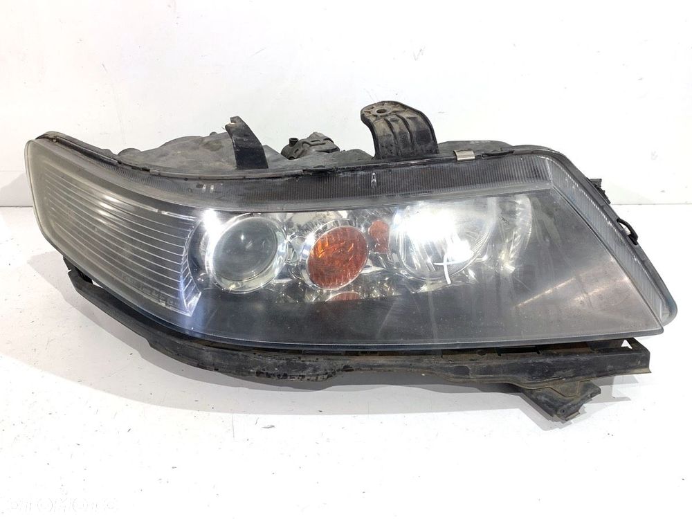 REFLEKTOR PRAWY PRZÓD XENON  HONDA ACCORD VII (CL, CN) 2003 - 2012 2.2 i-CTDi (CN1) 103 kW [140 KM] - 1