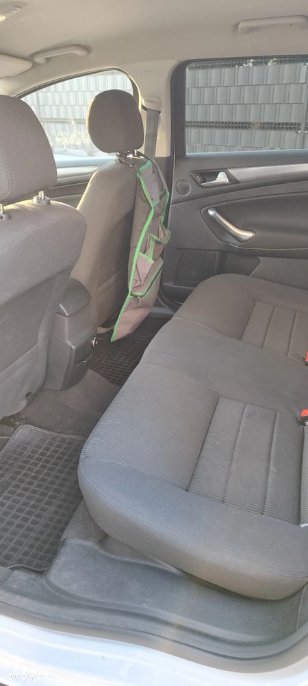 Ford Mondeo 2.0 TDCi S - 12
