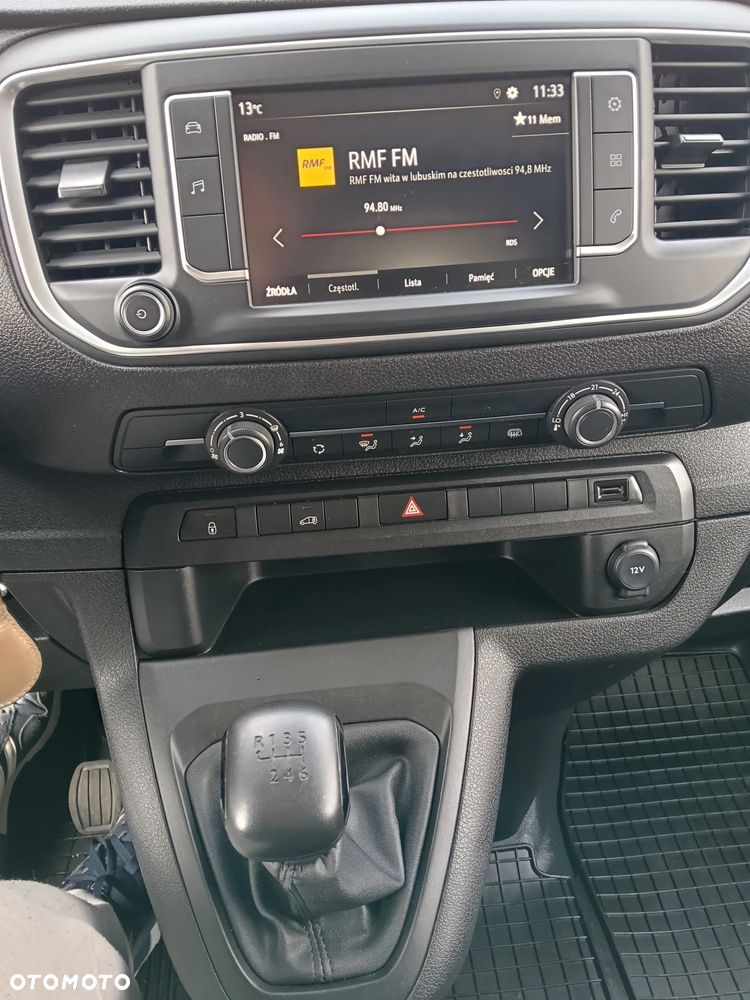 Opel Vivaro - 16