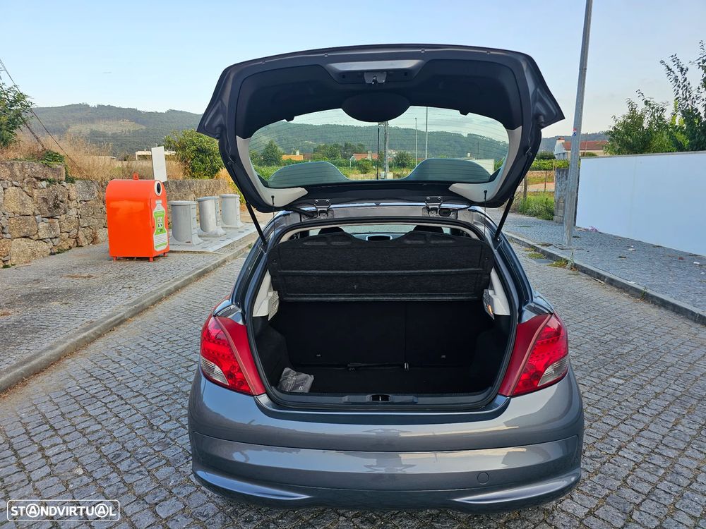 Peugeot 207 1.6 HDi 99g - 19