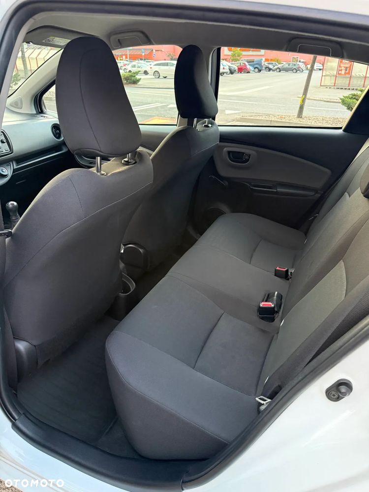 Toyota Yaris 1.0 VVT-i - 17