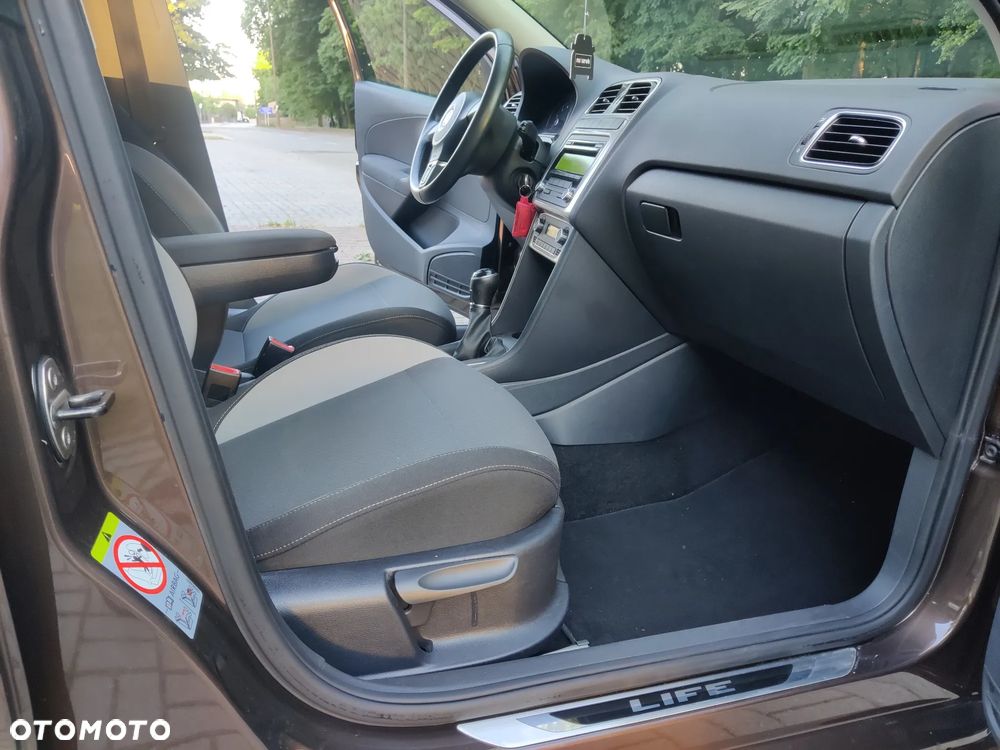 Volkswagen Polo 1.2 TSI Life - 26