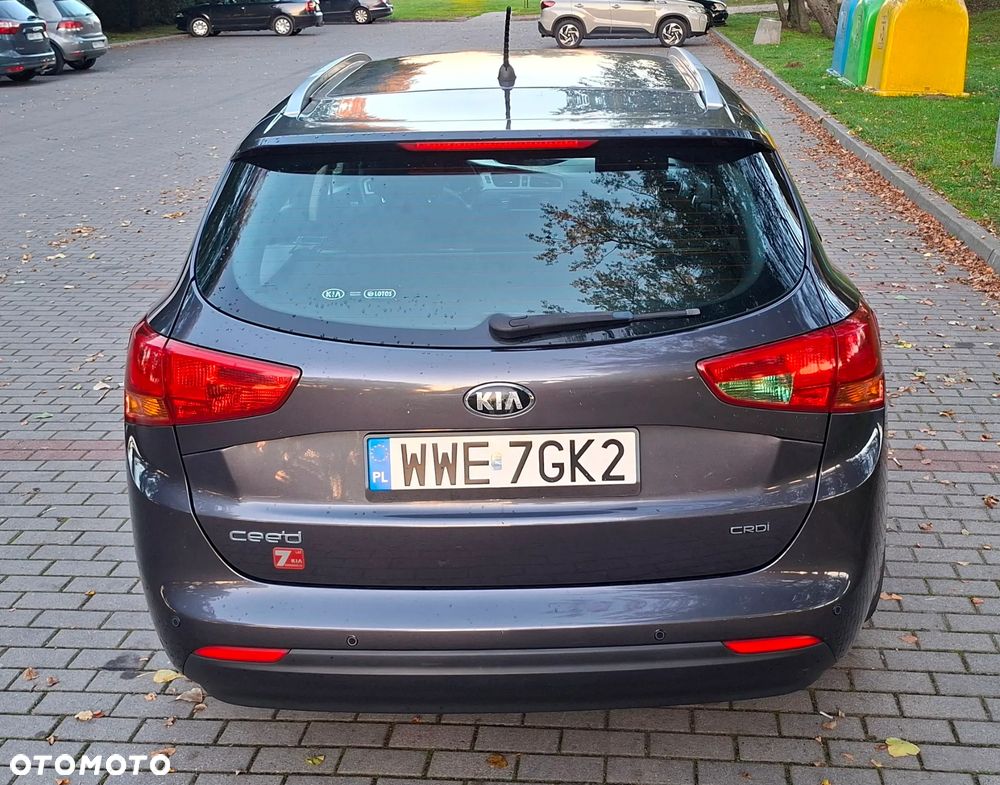 Kia Ceed - 12