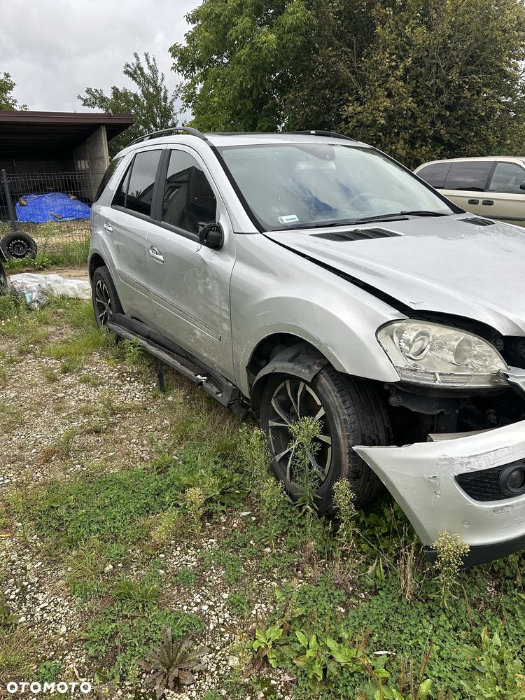 Mercedes-Benz ML - 2