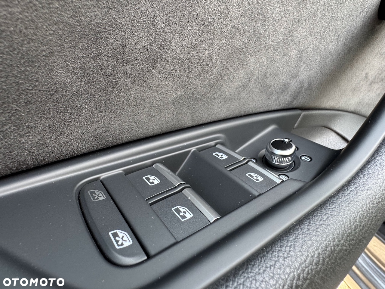 Audi A4 35 TFSI S tronic - 12