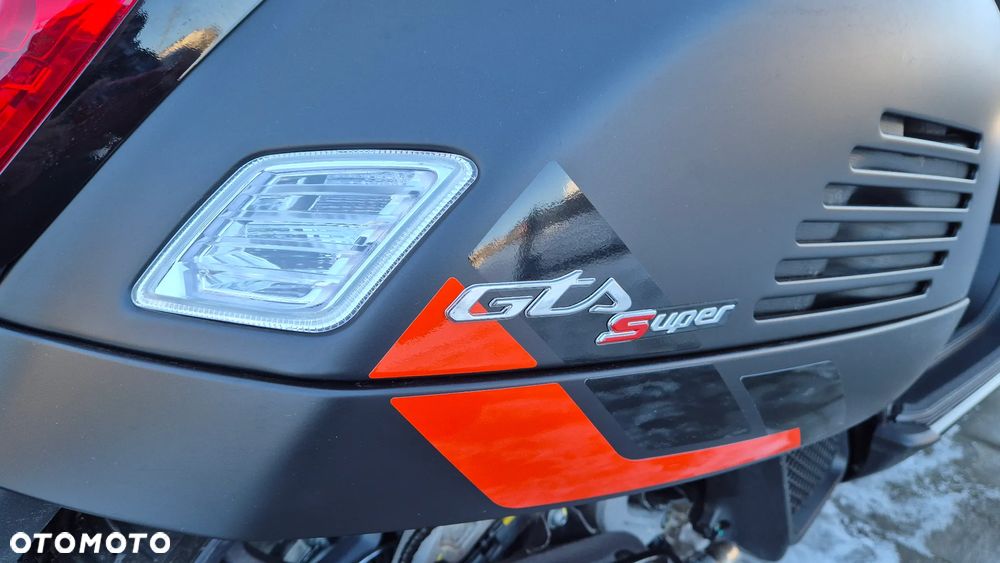 Vespa GTS - 5