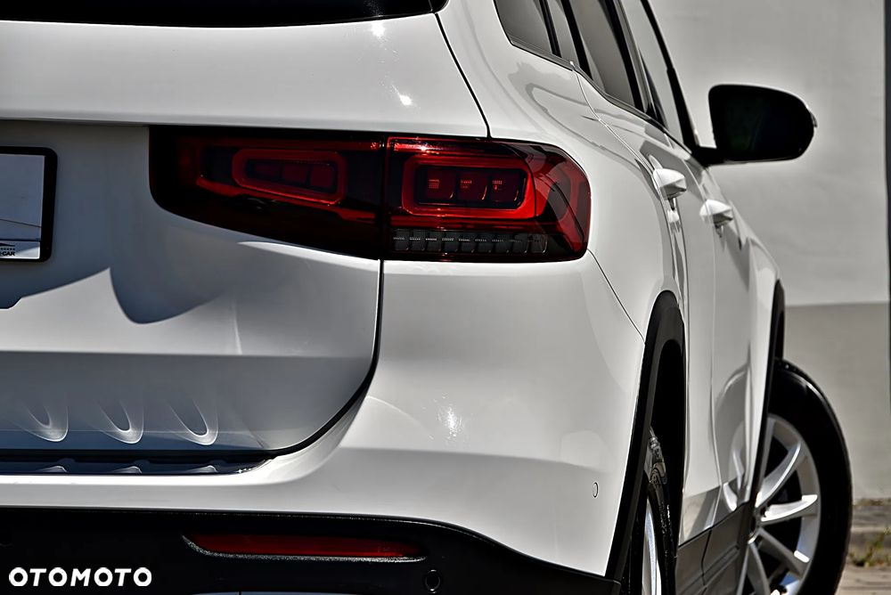 Mercedes-Benz GLB 200 7G-DCT - 8