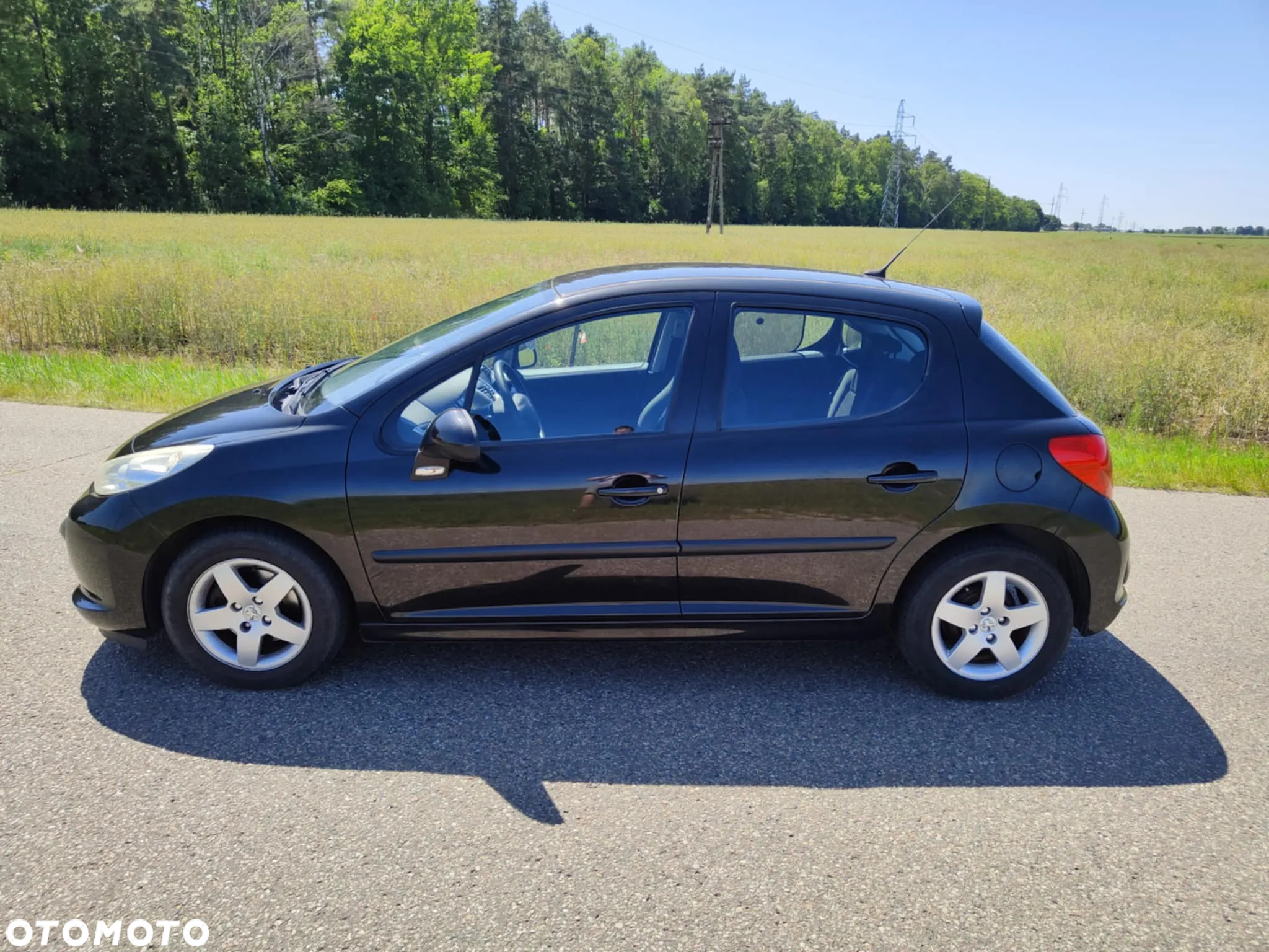 Peugeot 207 1.4 16V Trendy - 3