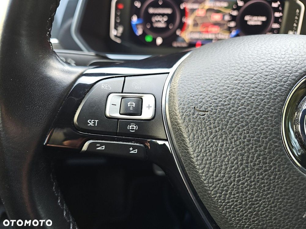 Volkswagen Tiguan - 15