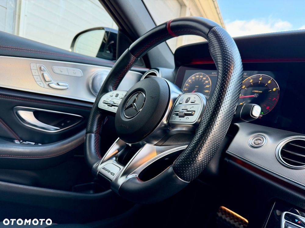 Mercedes-Benz Klasa E AMG 53 4-Matic+ - 32
