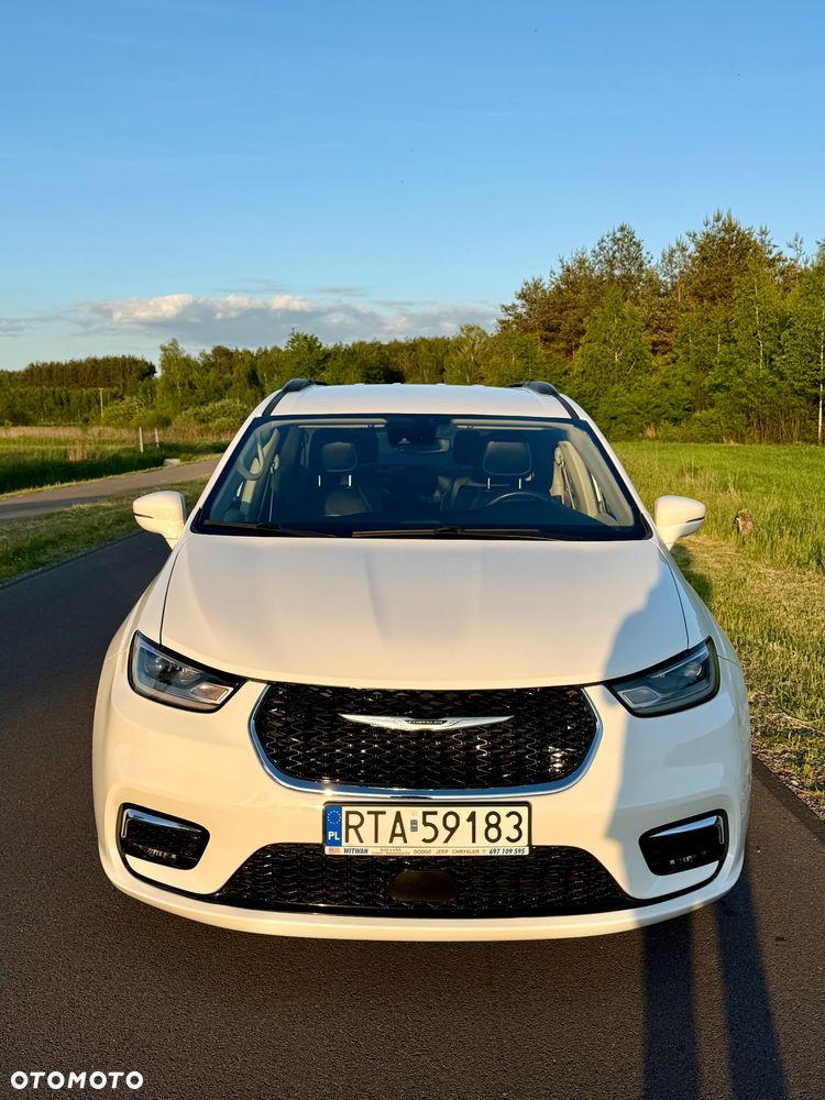 Chrysler Pacifica - 3