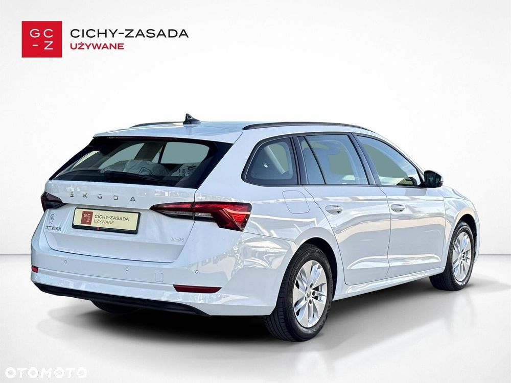 Skoda Octavia 2.0 TDI 4x4 Ambition DSG - 5