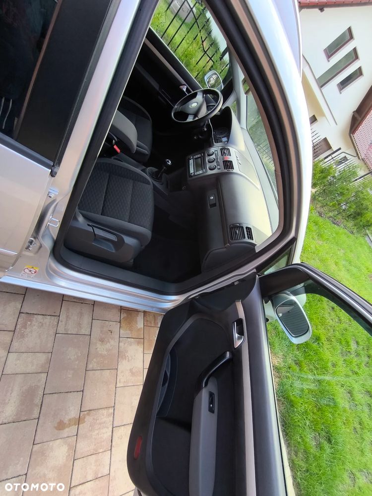 Volkswagen Touran 1.6 United - 18
