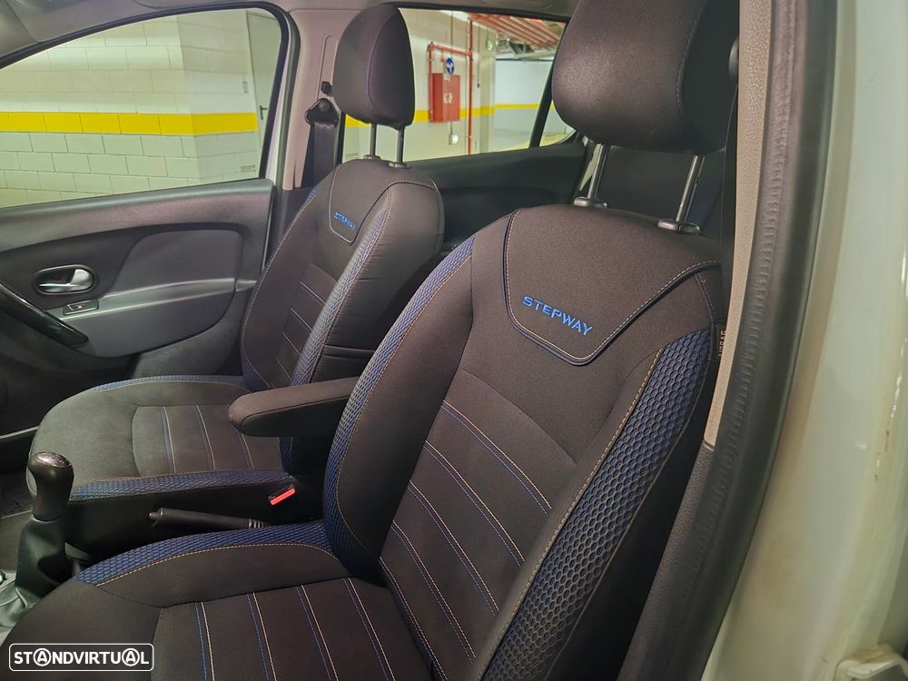 Dacia Sandero 1.0 ECO-G Stepway Bi-Fuel - 28
