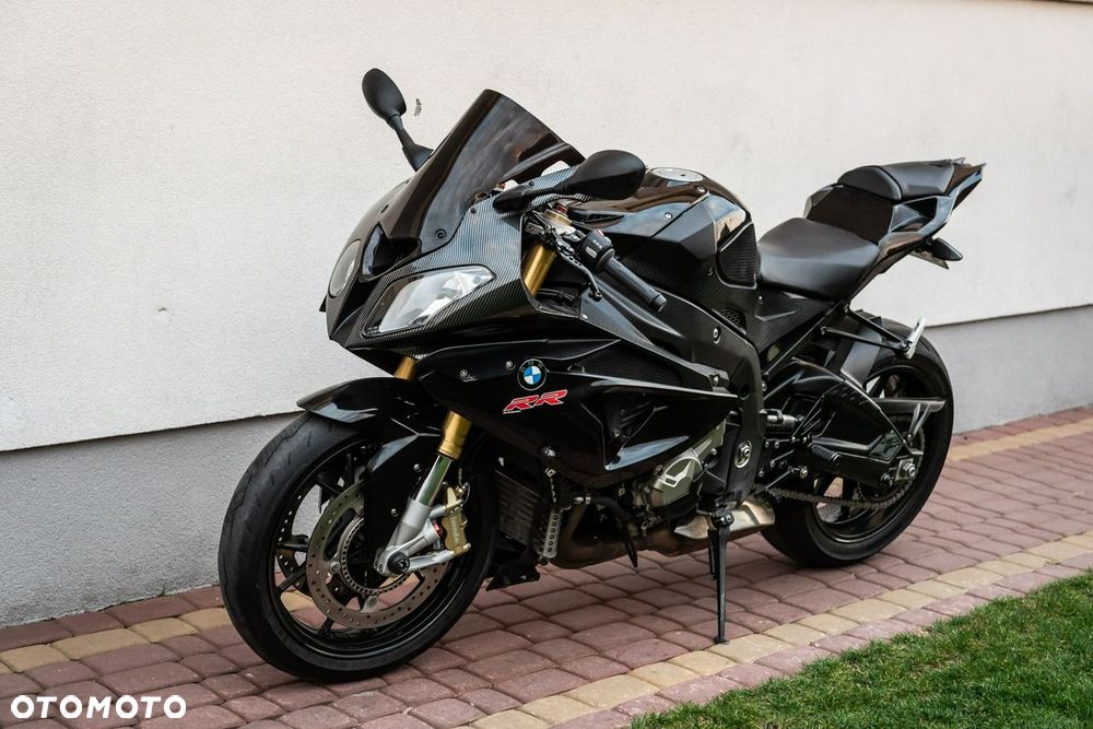 BMW S - 6