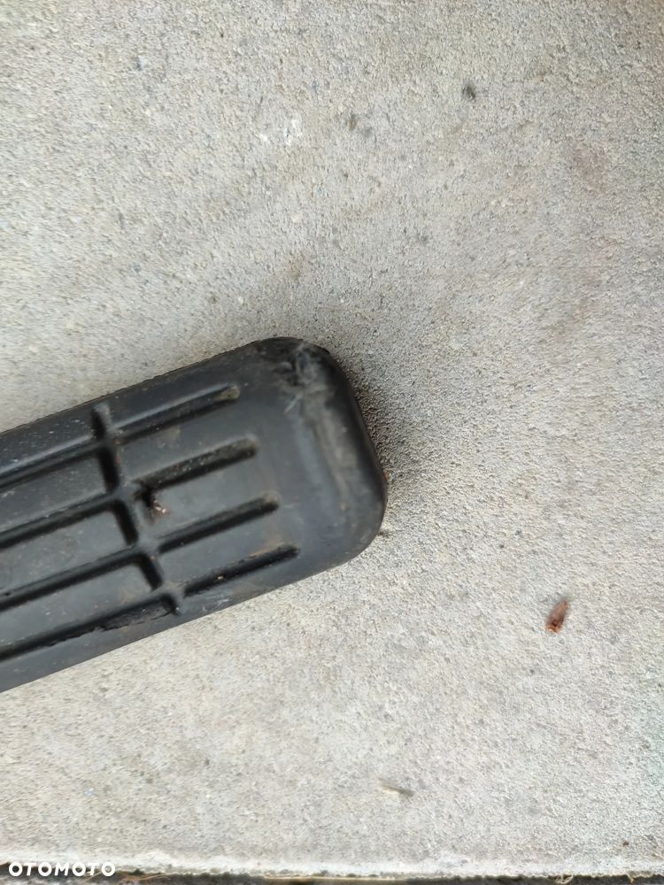 Guma podnóżka kierowcy Yamaha MT07 - 3