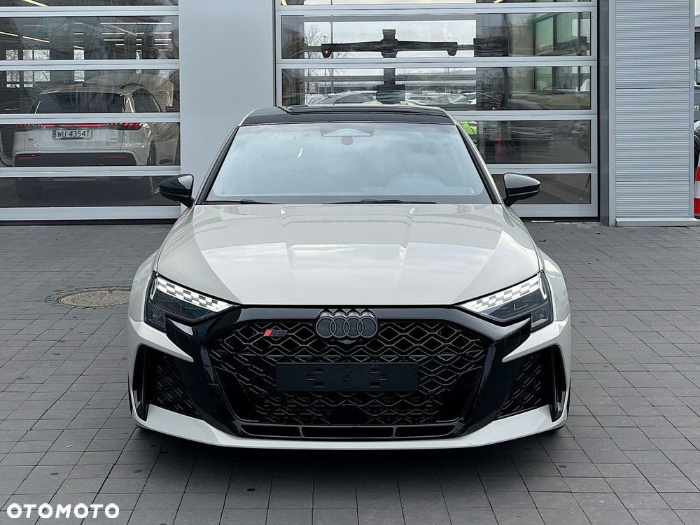 Audi RS3 Limousine - 17