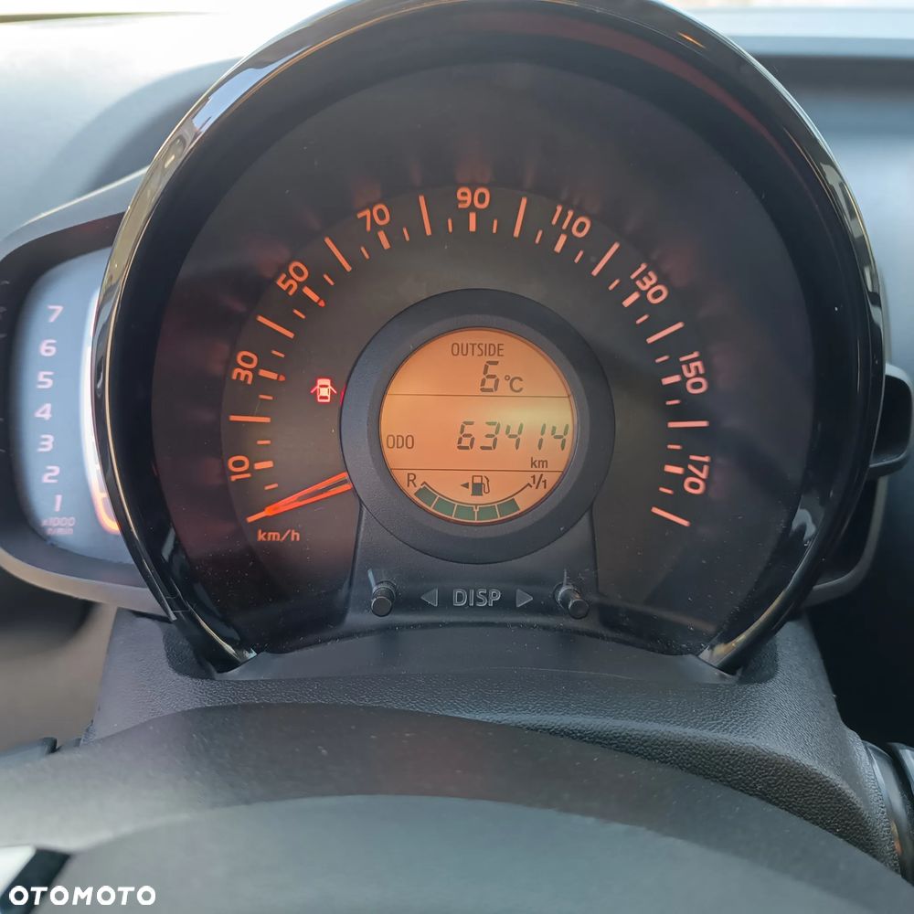 Toyota Aygo x-play Edition S+ - 9