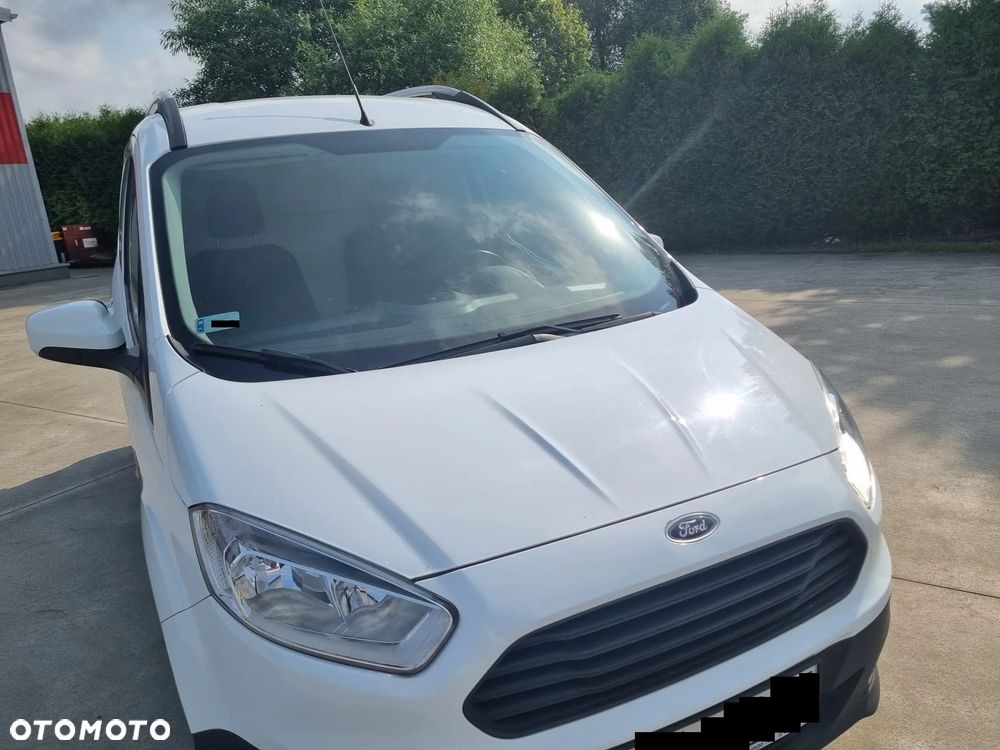 Ford Transit Courier - 3