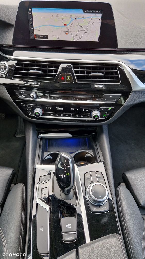 BMW Seria 5 520d Sport Line sport - 10