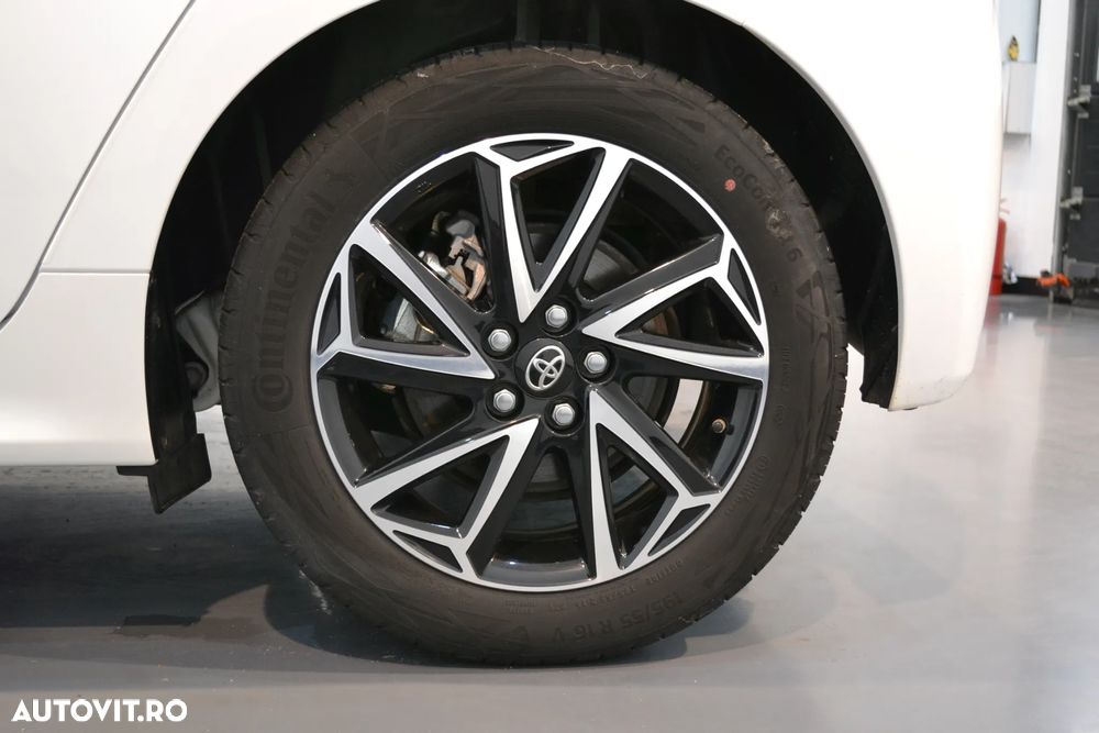 Toyota Yaris 1.5 VVT-i HSD Dynamic Plus Bi-tone - 7
