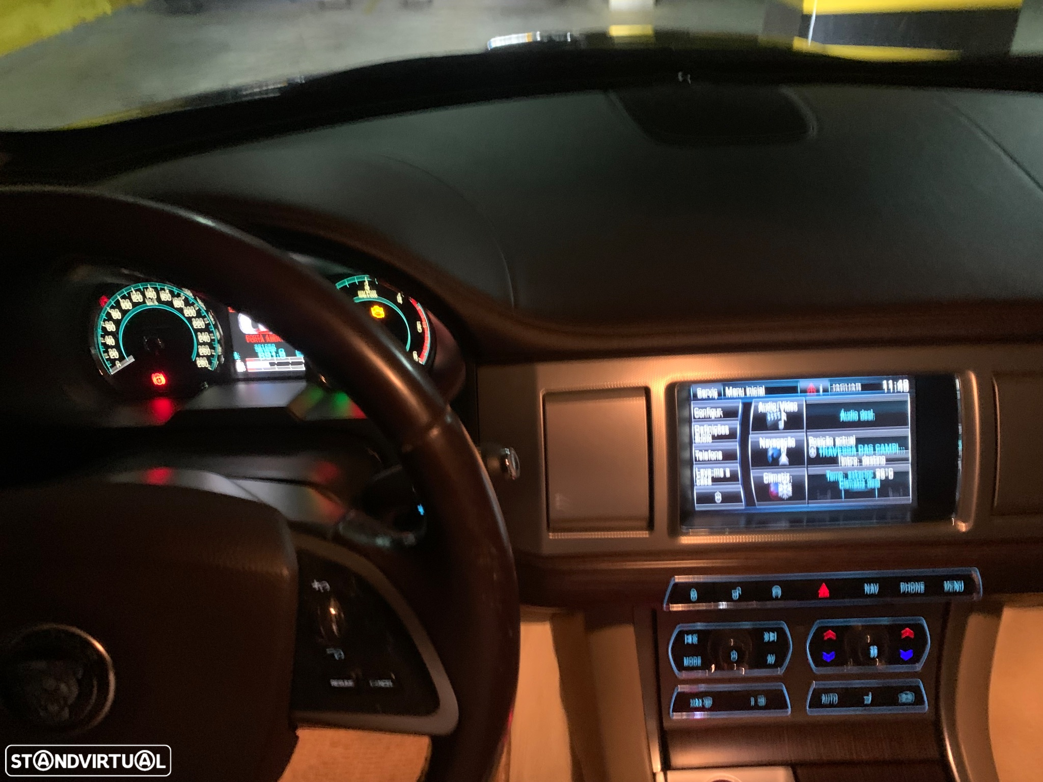 Jaguar XF Sportbrake 2.2 D Premium Luxury - 6