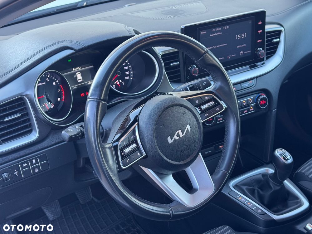 Kia Ceed 1.5 T-GDI M - 19