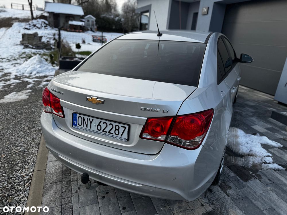Chevrolet Cruze 1.8 LT - 11