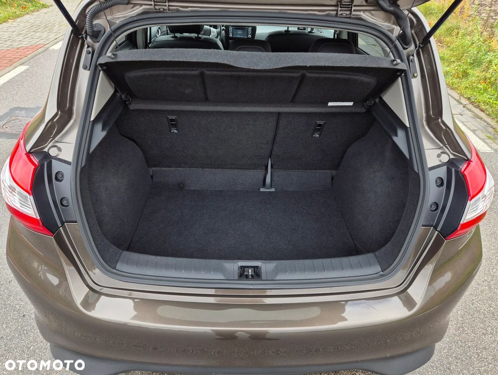 Nissan Pulsar 1.2 DIG-T Tekna - 26