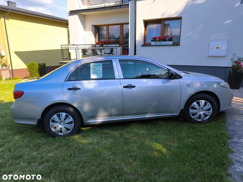 Toyota Corolla 1.4 D-4D Luna - 4