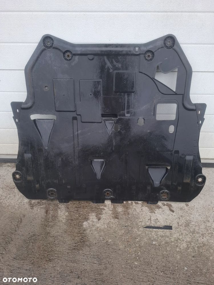 Volvo XC40 osłona pod silnik 32226764 - 1