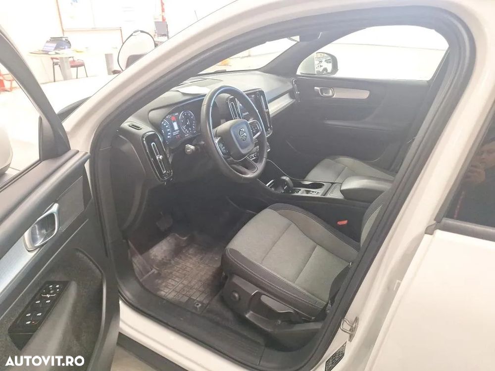 Volvo XC 40 - 6