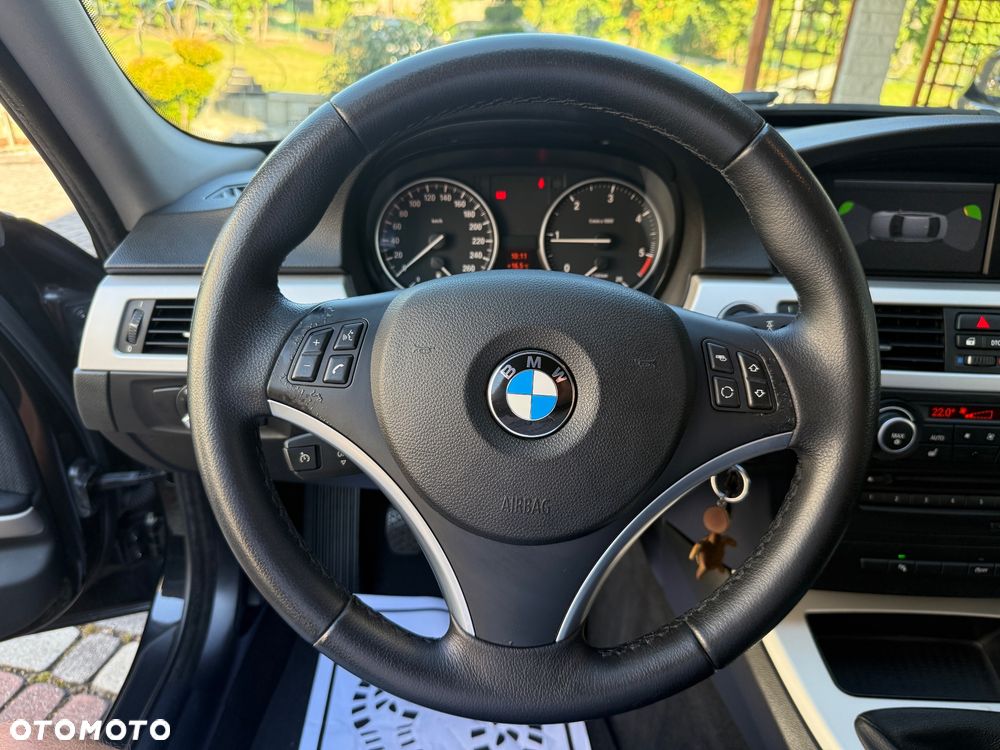 BMW Seria 3 - 22
