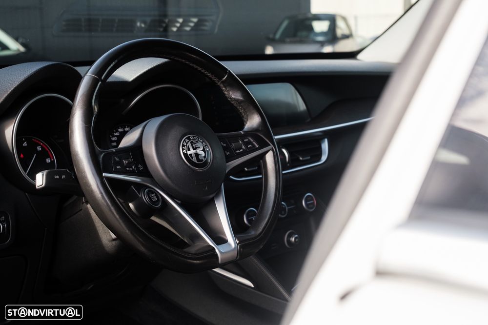 Alfa Romeo Stelvio 2.2 D Veloce Ti Q4 AT8 - 13
