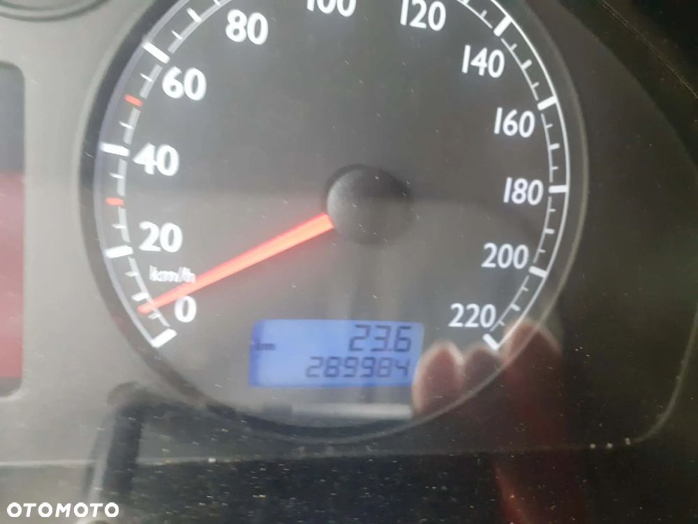 Volkswagen Multivan - 17