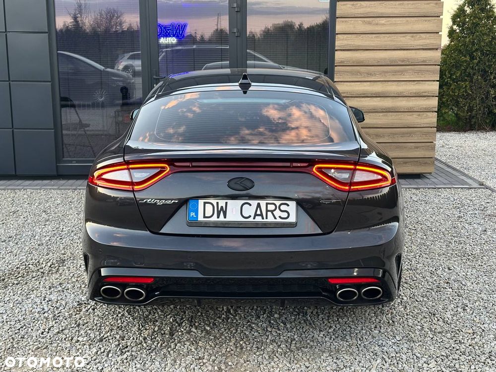Kia Stinger - 7