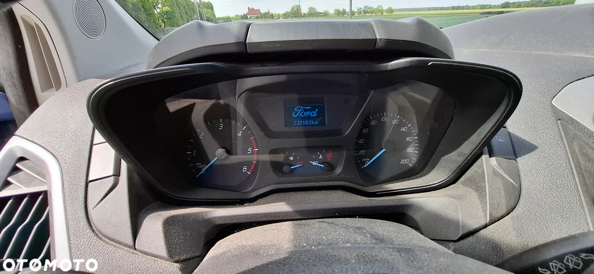 Ford TRANSIT CUSTOM - 13