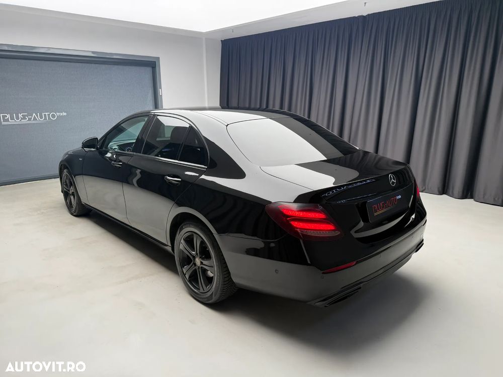 Mercedes-Benz E - 5