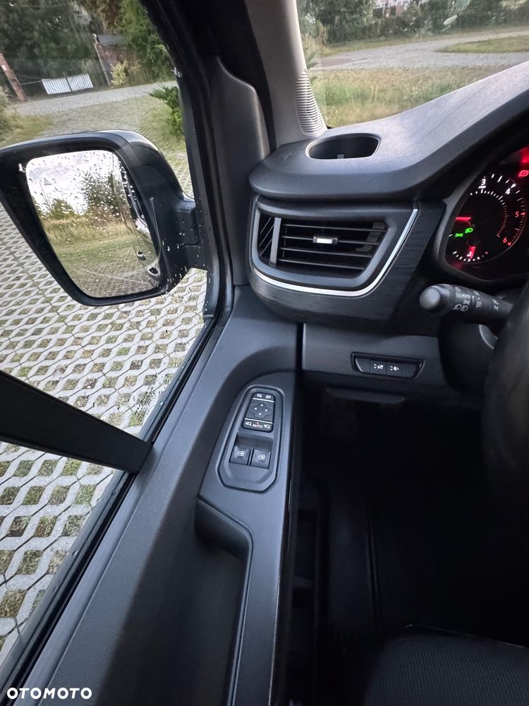 Renault Trafic 2.0 dCi - 22