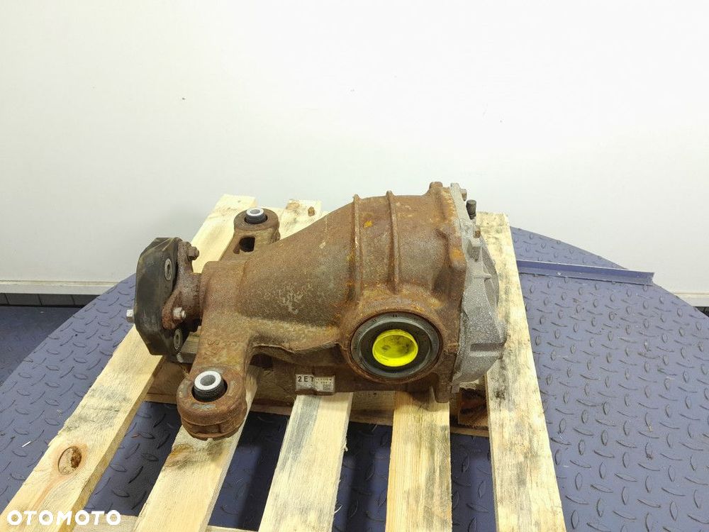 LEXUS IS 300 XE30 LIFT 16-20 2.0T 245 KM MOST TYLNY DYFER - 3