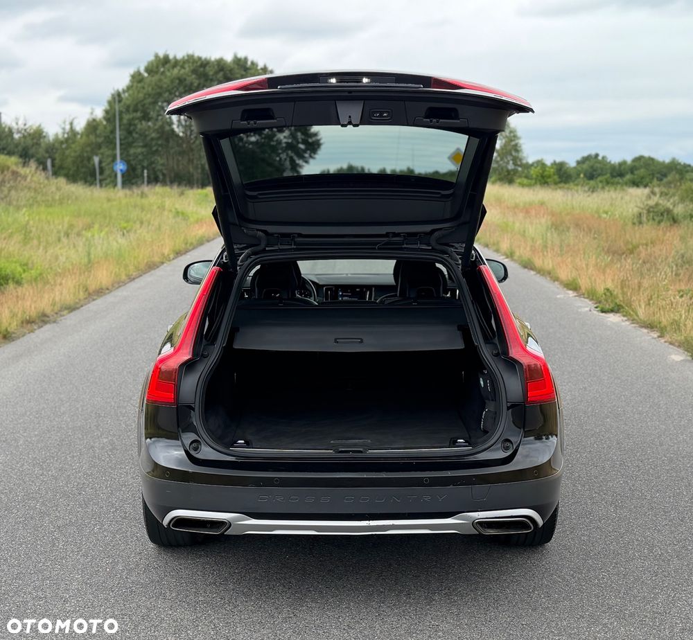 Volvo V90 Cross Country B5 D AWD Geartronic Pro - 11