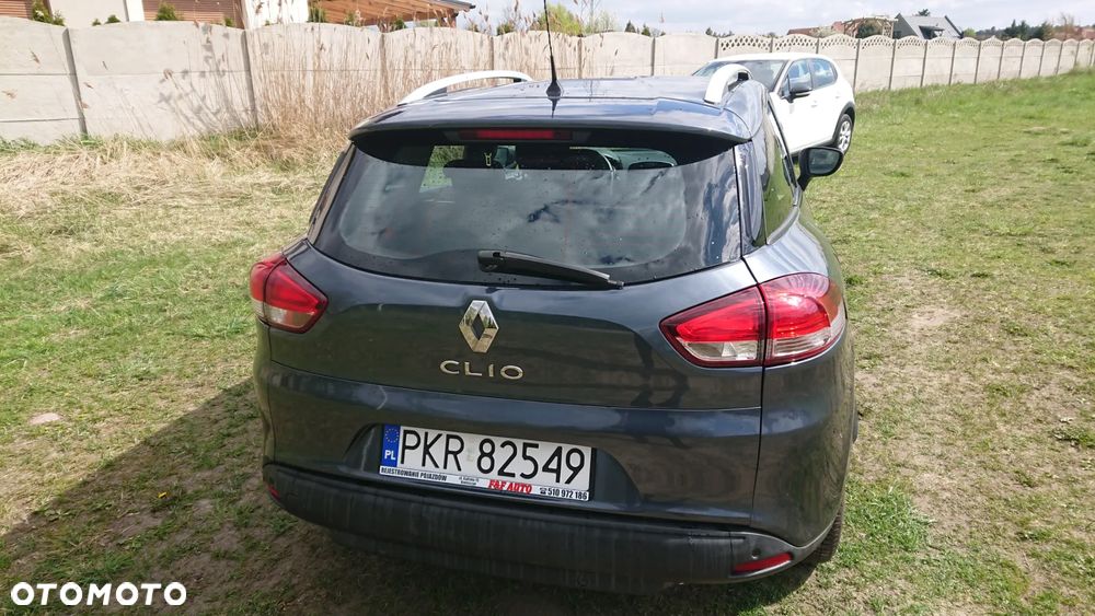 Renault Clio - 19