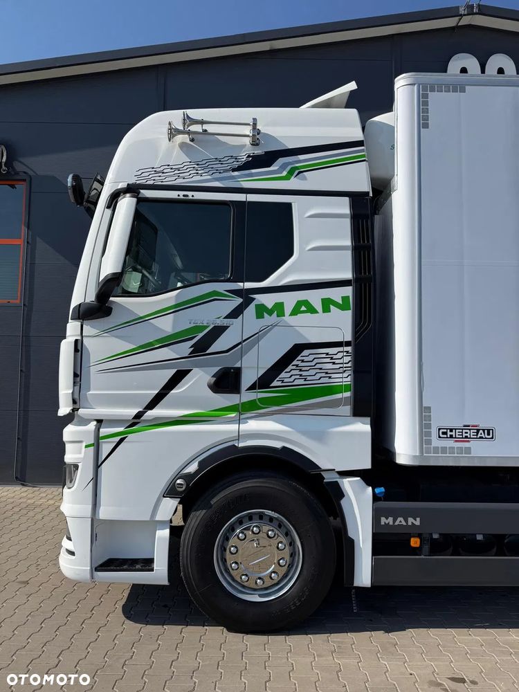 MAN TGX 26.510 chłodnia multitemperatura // 21 Epal // kabina XXL // Nowy model // 2 x łóżko // Carier Supra 950 Mt // E6 // 6x2 // kühlkoffer, refrigerated box, fridge - 19