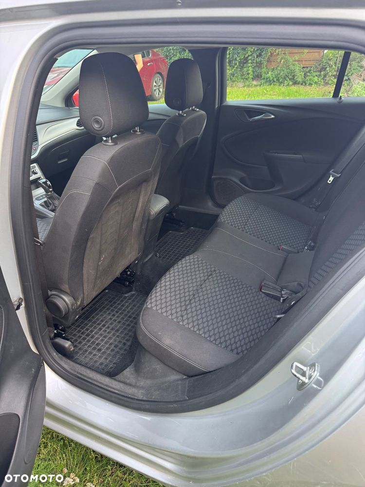 Opel Astra 1.6 CDTI Sport - 8