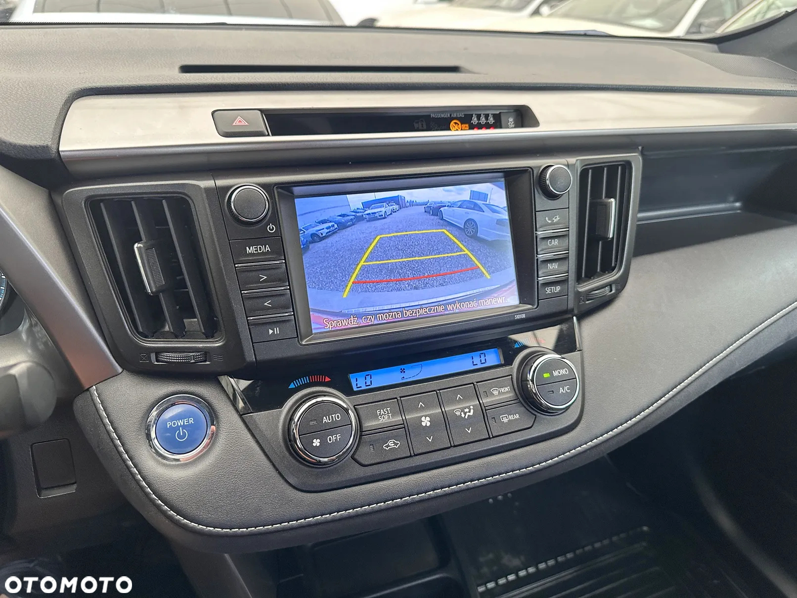 Toyota RAV4 Hybrid Premium 4x2 - 9